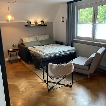 Apartment Kaffee, Klima, Klappsessel - Zentrale Fuer 5 Gaeste, Naehe Bahnhof Soltau