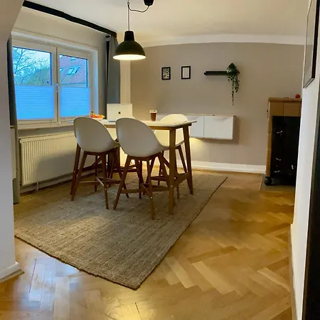 Parkplatz, Dachterrasse, Klimaanlage, 5 Gaeste Apartmán