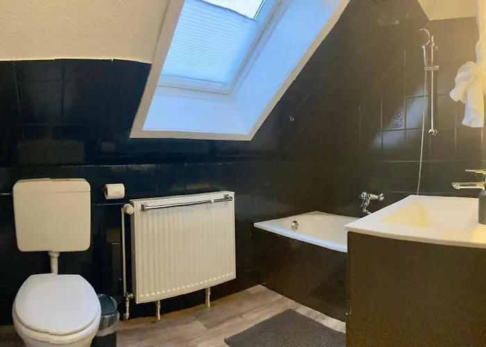 Kaffee, Klima, Klappsessel - Zentrale Fuer 5 Gaeste, Naehe Bahnhof