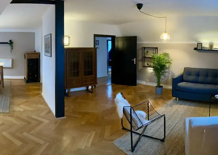 Apartamento Kaffee, Klima, Klappsessel - Zentrale Fuer 5 Gaeste, Naehe Bahnhof