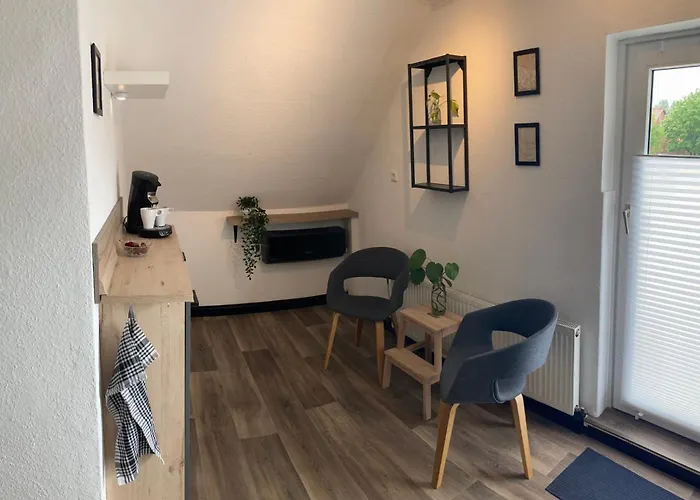 Kaffee, Klima, Klappsessel - Zentrale Fuer 5 Gaeste, Naehe Bahnhof Apartamento